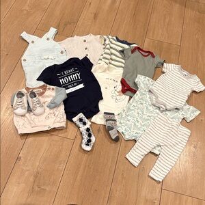 Baby boy Clothes bundle Size 0-3 Months